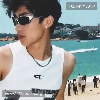 朱蓉维